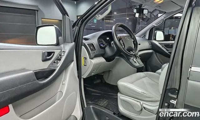 Hyundai Starex 2016 2.5 автомат (гидро), миниатюра 10 Hyundai Starex 2016 2.5 автомат (гидро), миниатюра 10