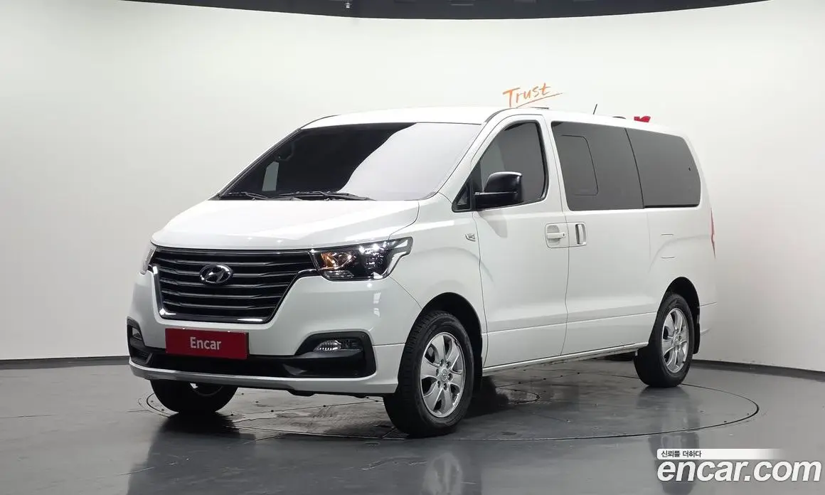 Hyundai Starex 2019 2.5 автомат (гидро), фото 1 Hyundai Starex 2019 2.5 автомат (гидро), фото 1