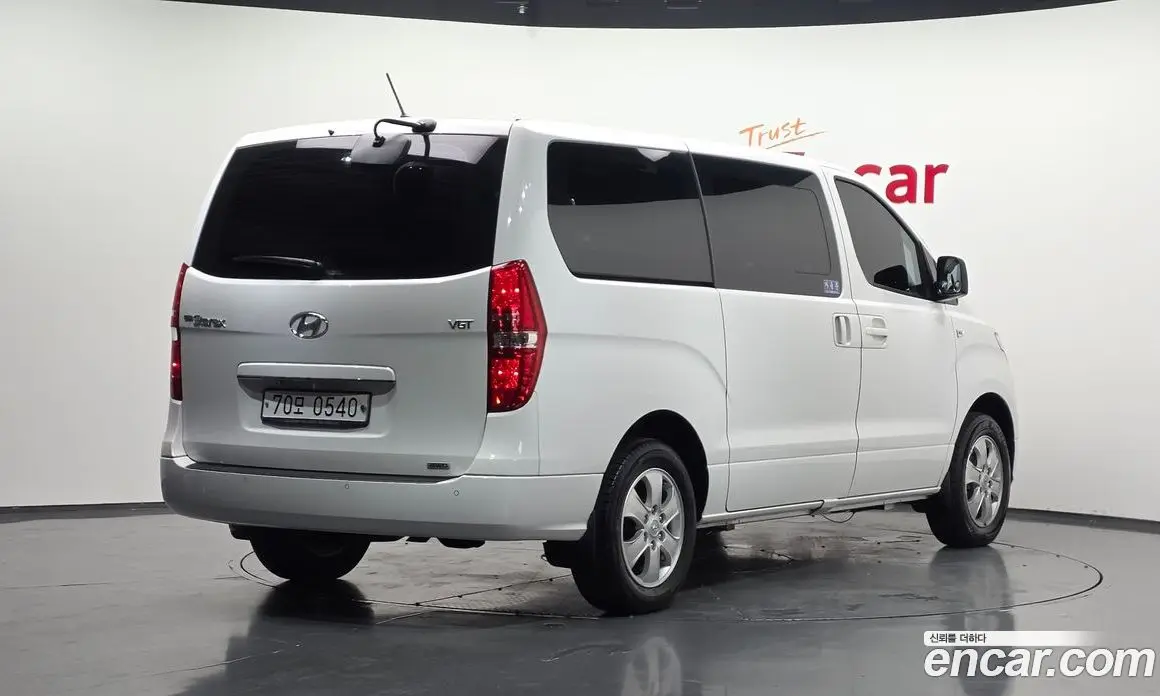 Hyundai Starex 2019 2.5 автомат (гидро), фото 2 Hyundai Starex 2019 2.5 автомат (гидро), фото 2