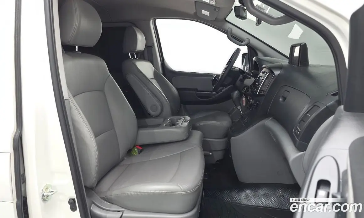 Hyundai Starex 2019 2.5 автомат (гидро), фото 11 Hyundai Starex 2019 2.5 автомат (гидро), фото 11