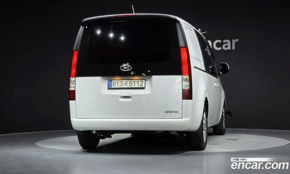 Hyundai Staria 2022 2.2 автомат (гидро), фото 4