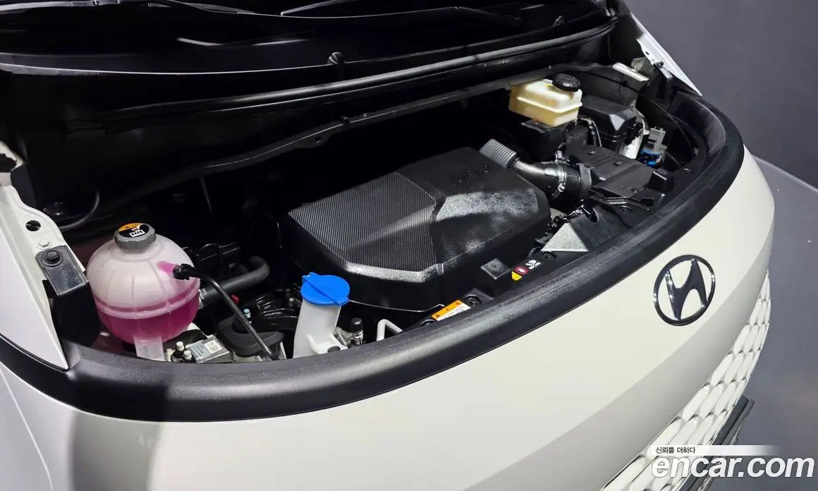 Hyundai Staria 2022 2.2 автомат (гидро), фото 6