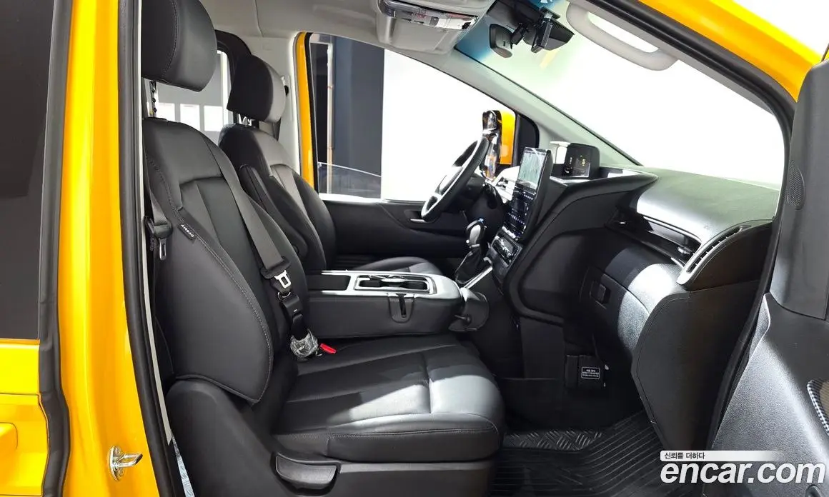 Hyundai Staria 2025 3.5 автомат (гидро), фото 16