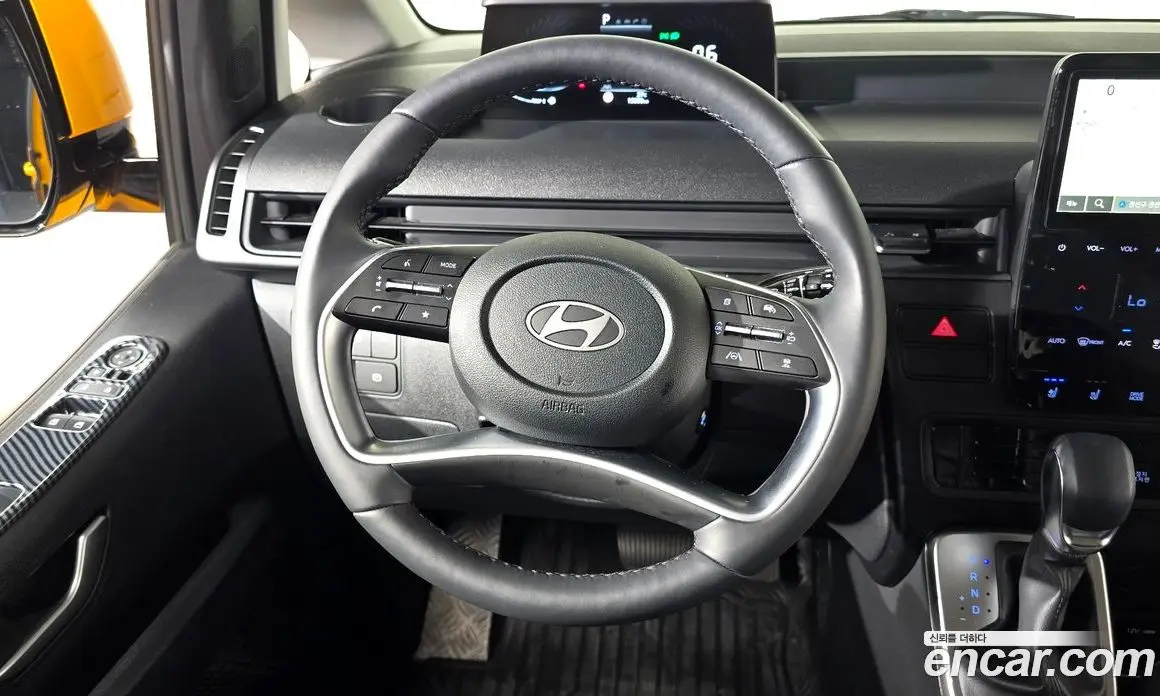 Hyundai Staria 2025 3.5 автомат (гидро), фото 19