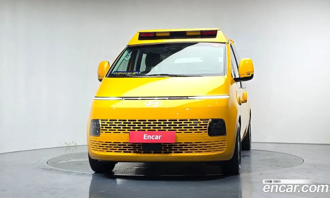 Hyundai Staria 2025 3.5 автомат (гидро), фото 3