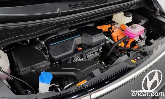 Hyundai Staria 2025 1.6 автомат (гидро), миниатюра 6