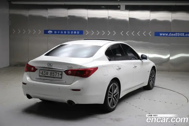 Infiniti Q50 2015 2.1 автомат (гидро), миниатюра 2