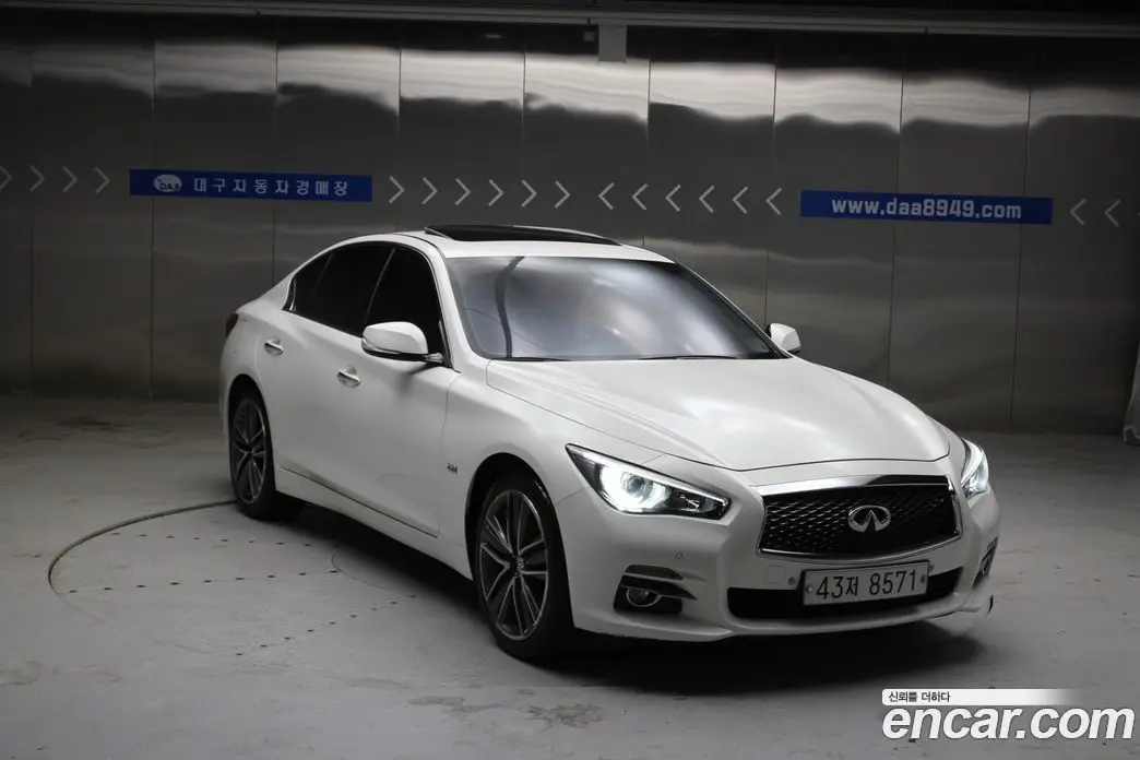 Infiniti Q50 2015 2.1 автомат (гидро), фото 3