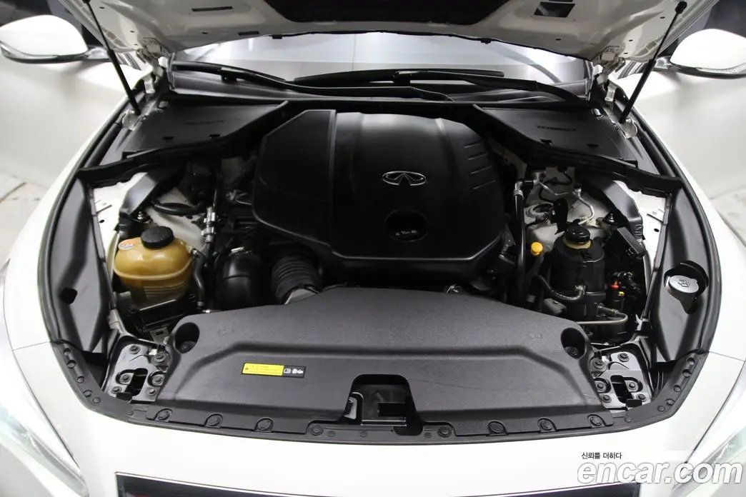 Infiniti Q50 2015 2.1 автомат (гидро), фото 6