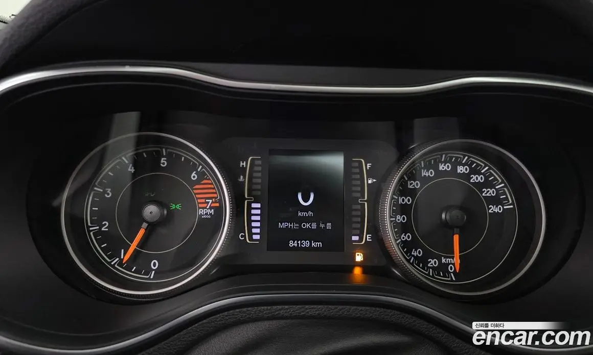 Jeep Cherokee 2019 2.4 автомат (гидро), фото 11