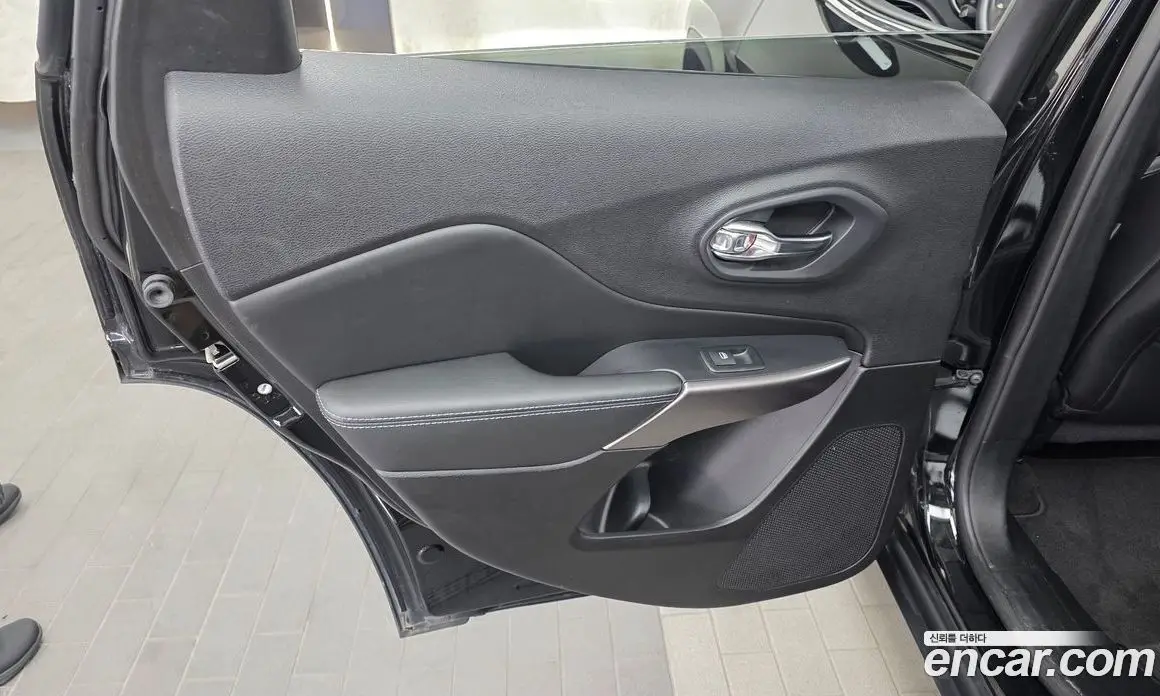 Jeep Cherokee 2019 2.4 автомат (гидро), фото 15