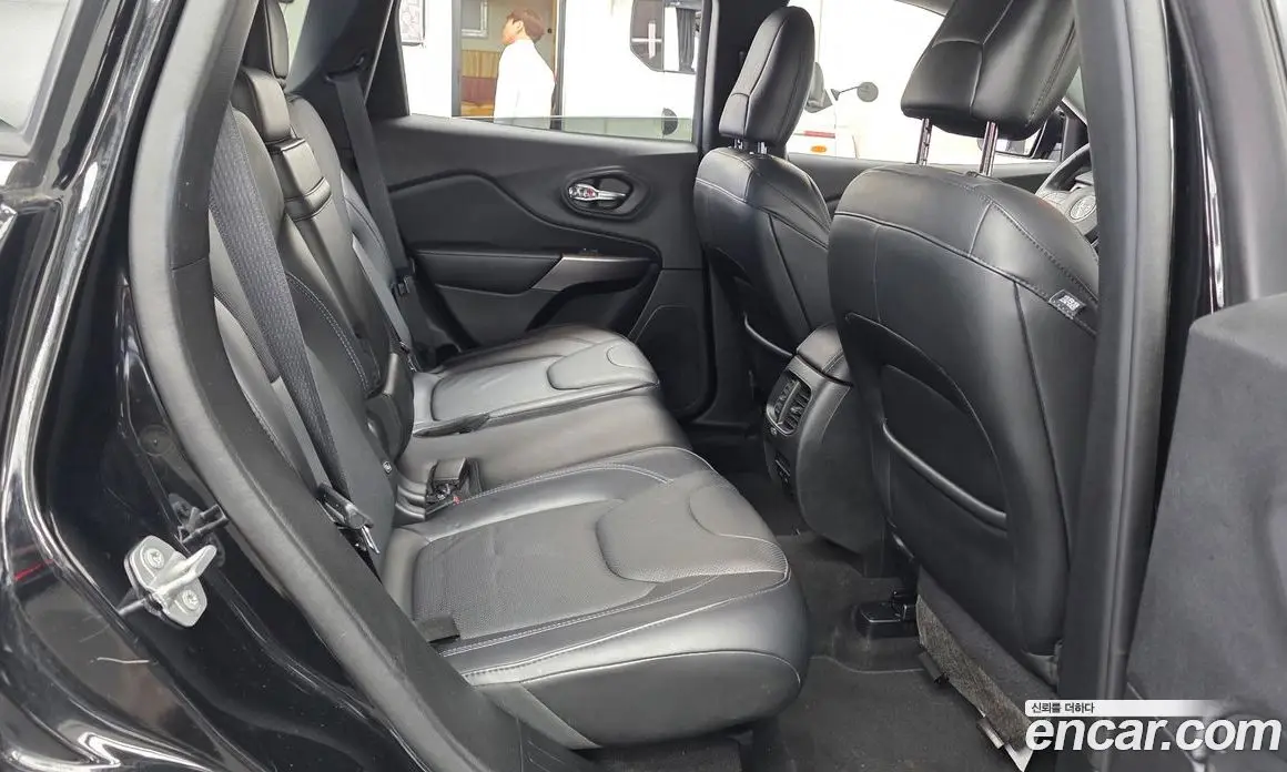 Jeep Cherokee 2019 2.4 автомат (гидро), фото 17