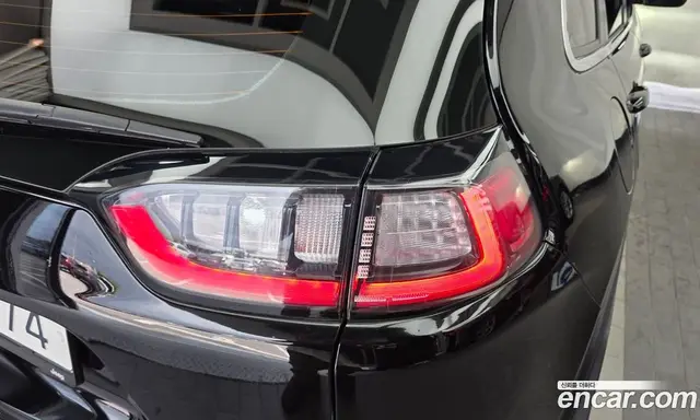 Jeep Cherokee 2019 2.4 автомат (гидро), миниатюра 9