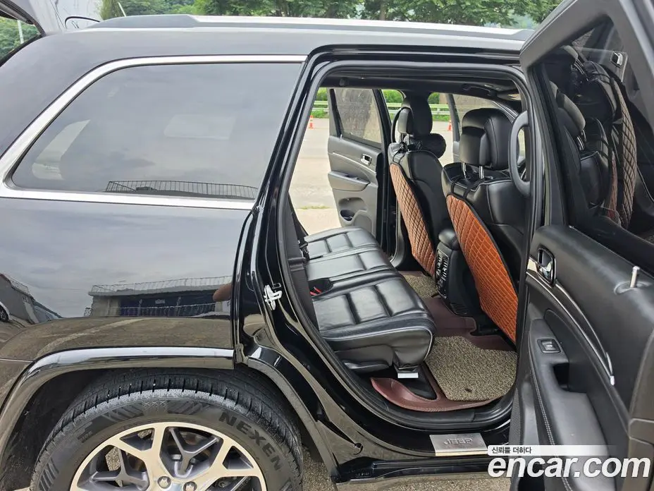 Jeep Cherokee 2019 3.6 автомат (гидро), фото 16