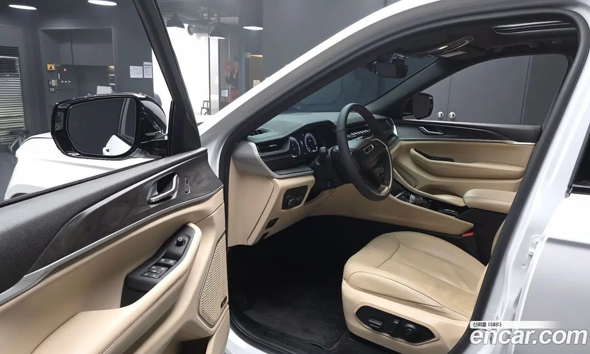 Jeep Cherokee 2023 3.6 автомат (гидро), фото 13