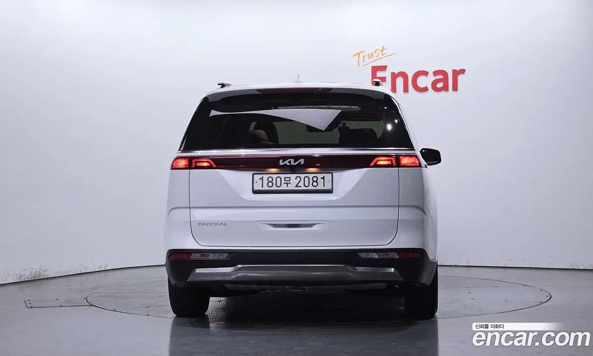 Kia Carnival 2023 3.5 автомат (гидро), фото 4