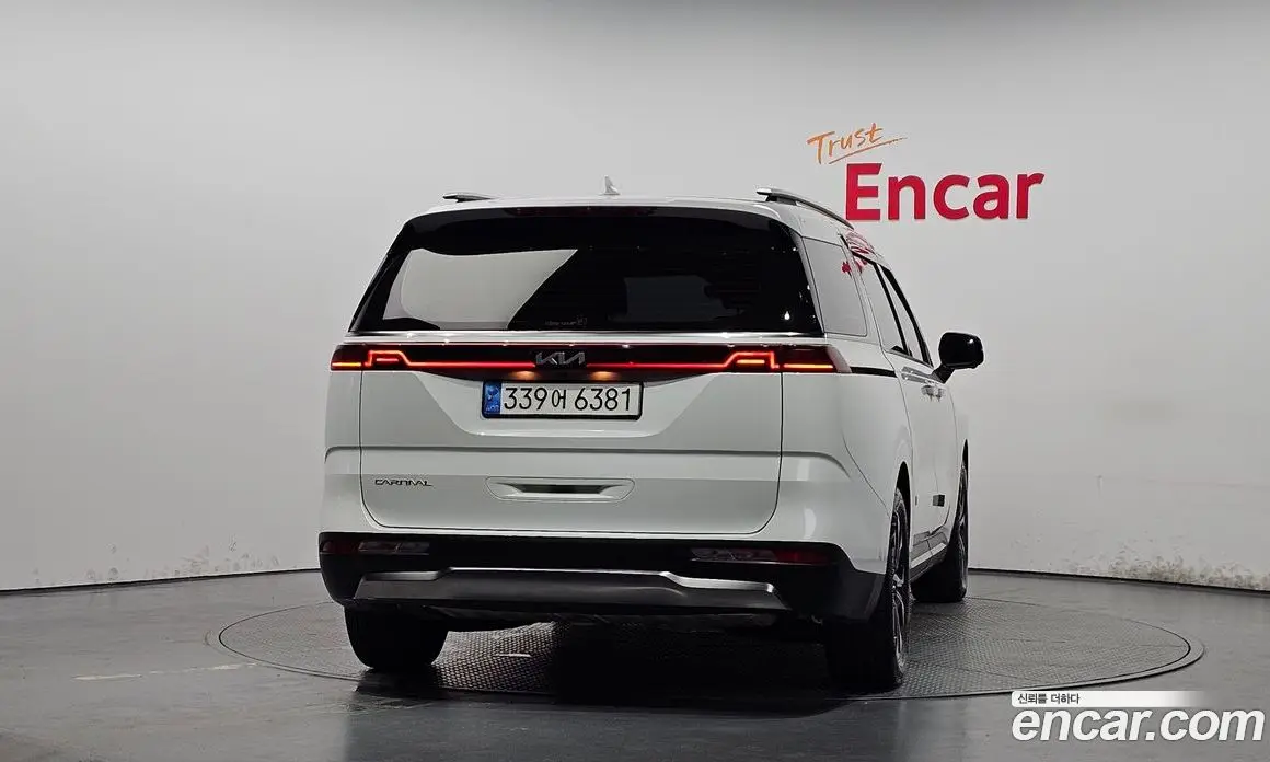 Kia Carnival 2023 3.5 автомат (гидро), фото 4