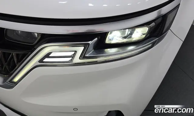 Kia Carnival 2023 3.5 автомат (гидро), миниатюра 8