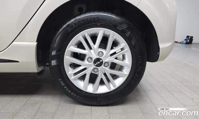 Kia Morning 2022 1.0 автомат (гидро), миниатюра 5