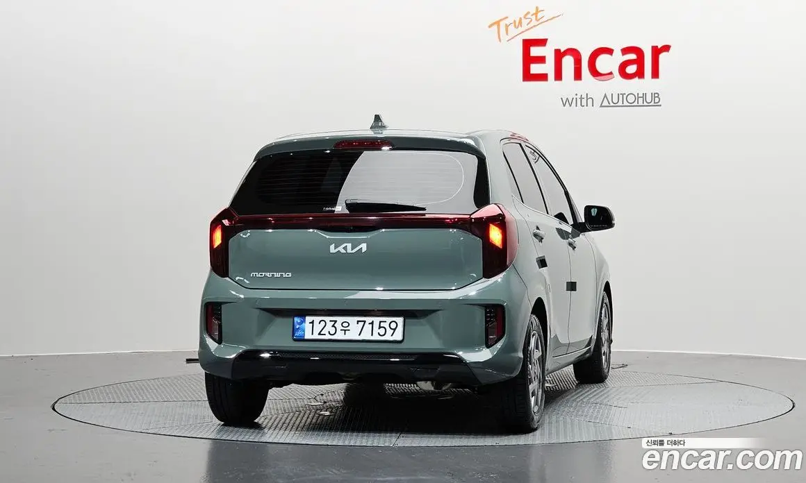 Kia Morning 2023 1.0 автомат (гидро), фото 4