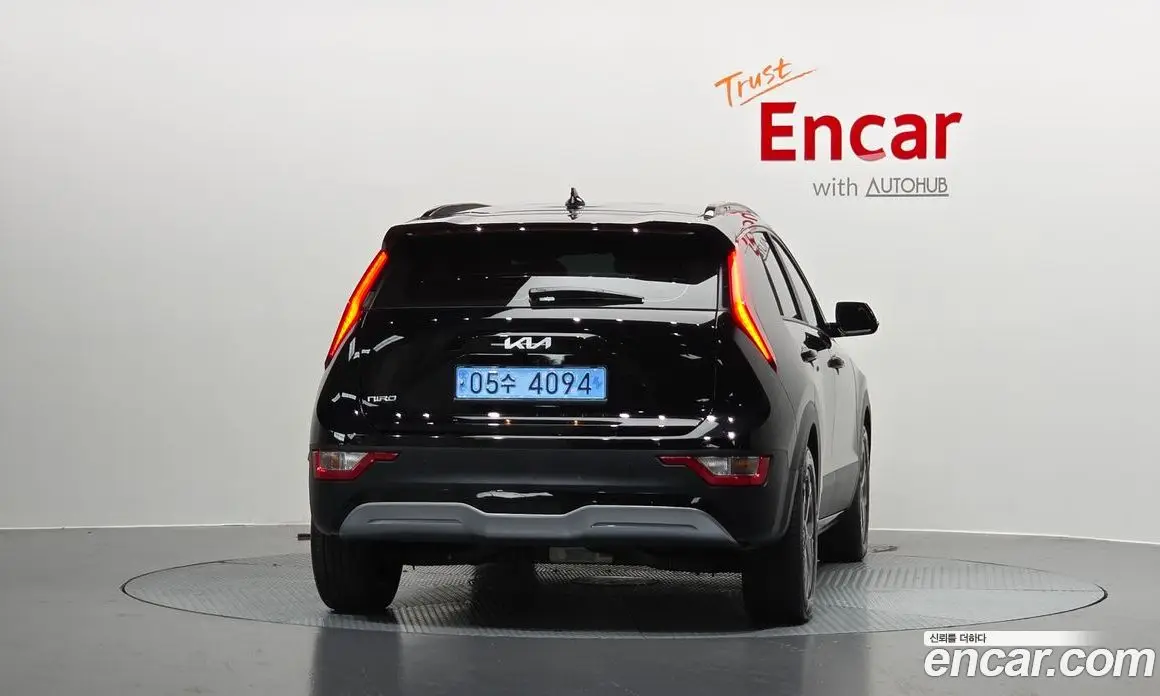Kia Niro 2023 0.2 автомат (гидро), фото 3