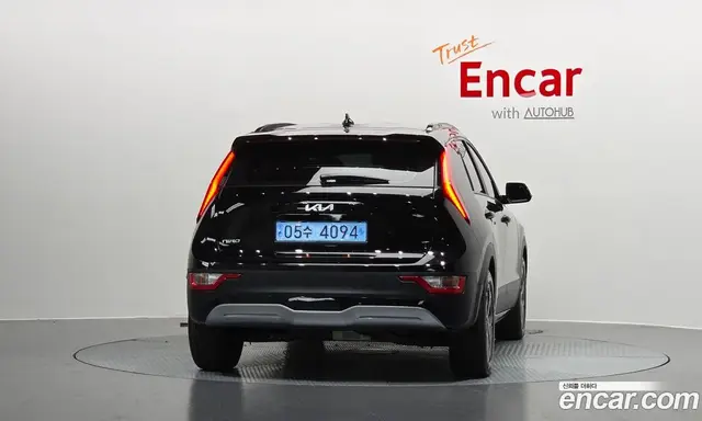 Kia Niro 2023 0.2 автомат (гидро), миниатюра 3