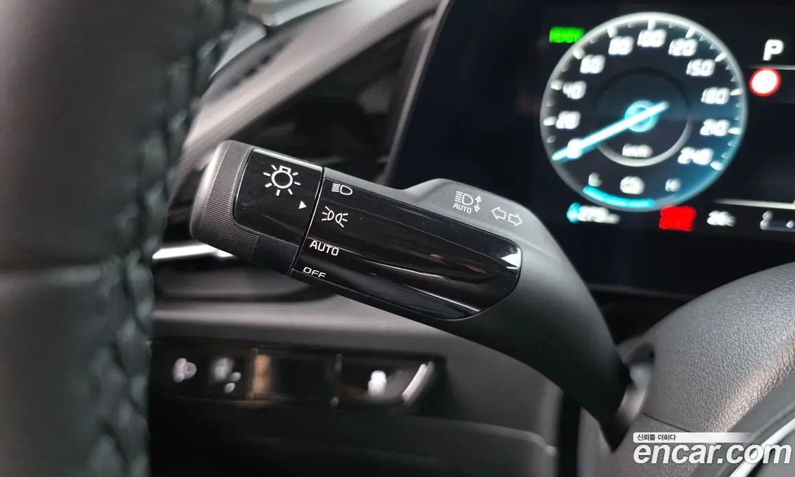 Kia Niro 2023 0.2 автомат (гидро), фото 21