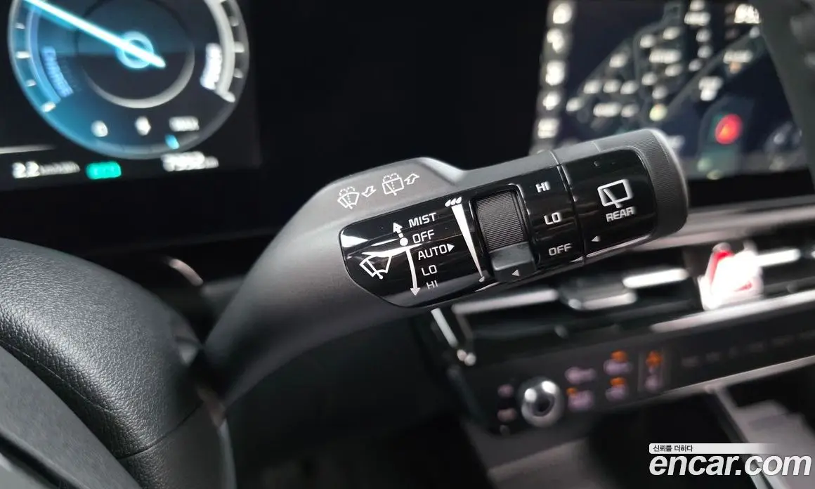 Kia Niro 2023 0.2 автомат (гидро), фото 22