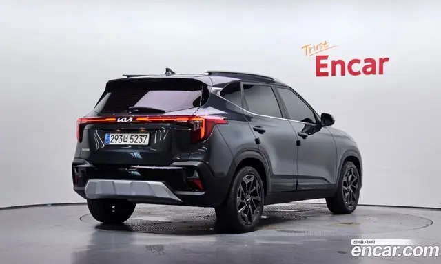 Kia Seltos 2023 1.6 автомат (гидро), миниатюра 2