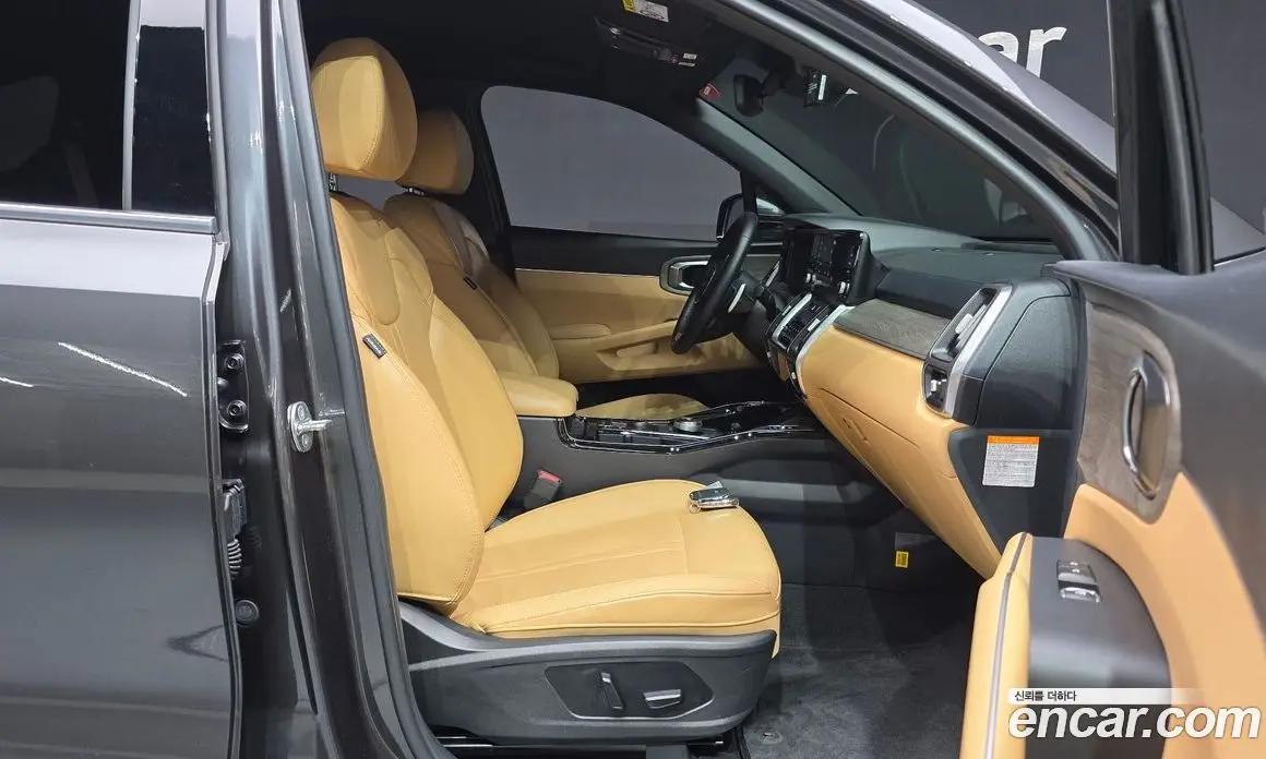 Kia Sorento 2023 1.6 автомат (гидро), фото 13