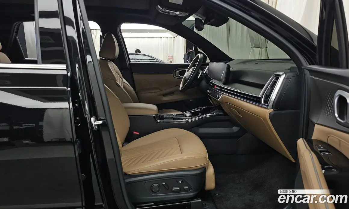 Kia Sorento 2023 2.5 автомат (гидро), фото 17