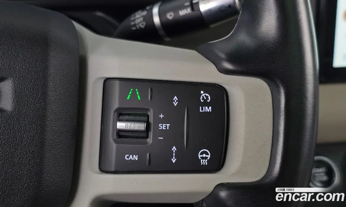Land Rover Defender 2020 2.0 автомат (гидро), фото 16