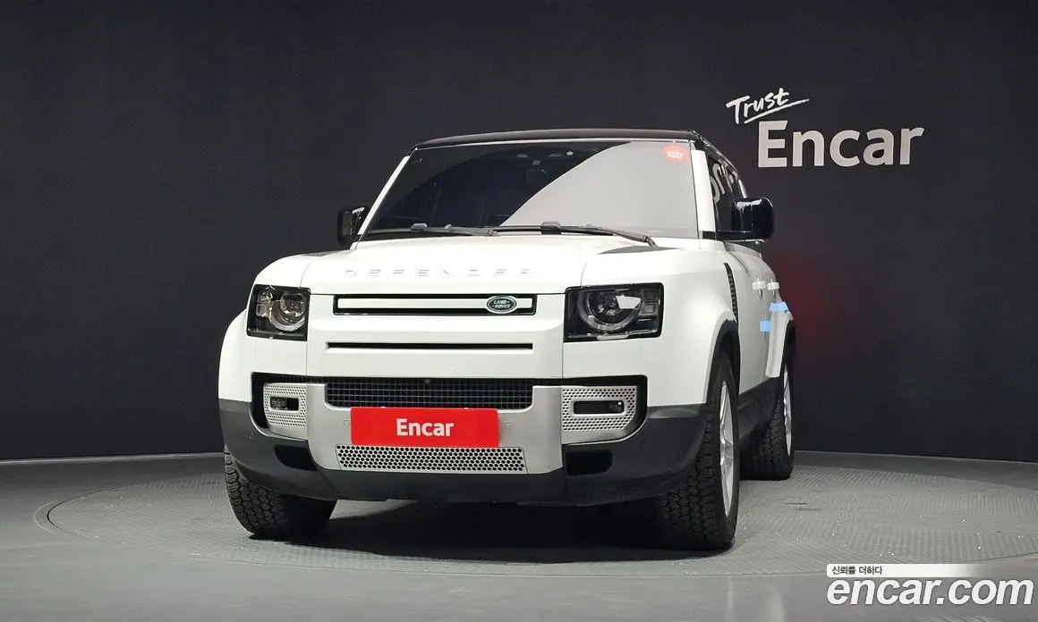 Land Rover Defender 2020 2.0 автомат (гидро), фото 3