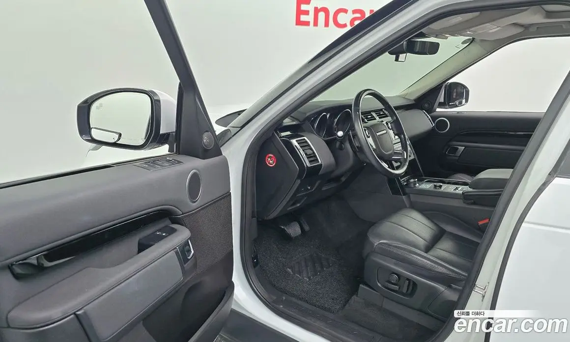 Land Rover Discovery 2019 3.0 автомат (гидро), фото 10 Land Rover Discovery 2019 3.0 автомат (гидро), фото 10