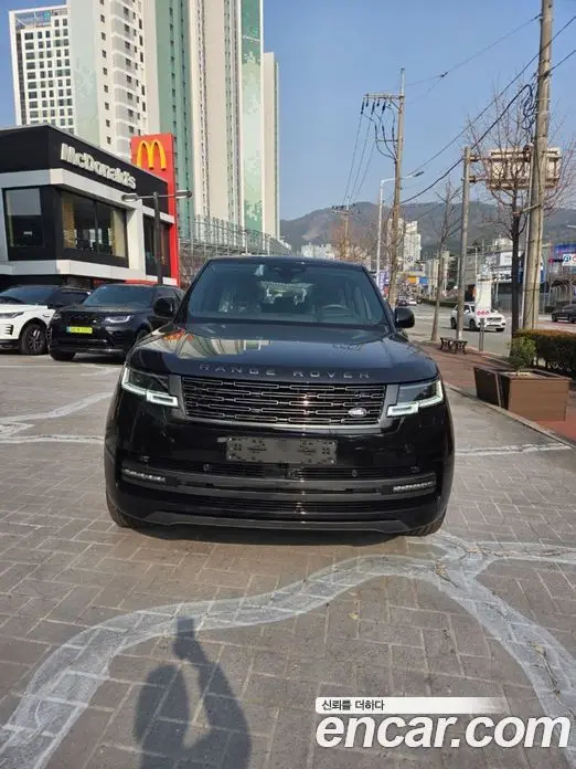 Land Rover Range Rover 2026 4.4 автомат (гидро), миниатюра 1