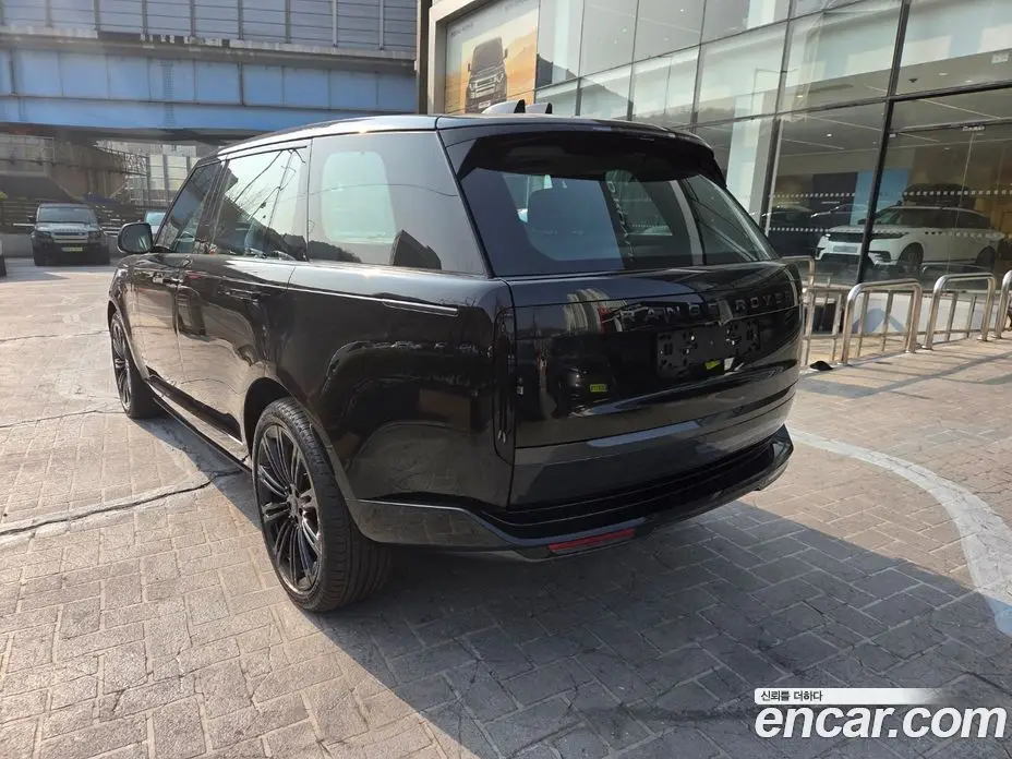 Land Rover Range Rover 2026 4.4 автомат (гидро), фото 3
