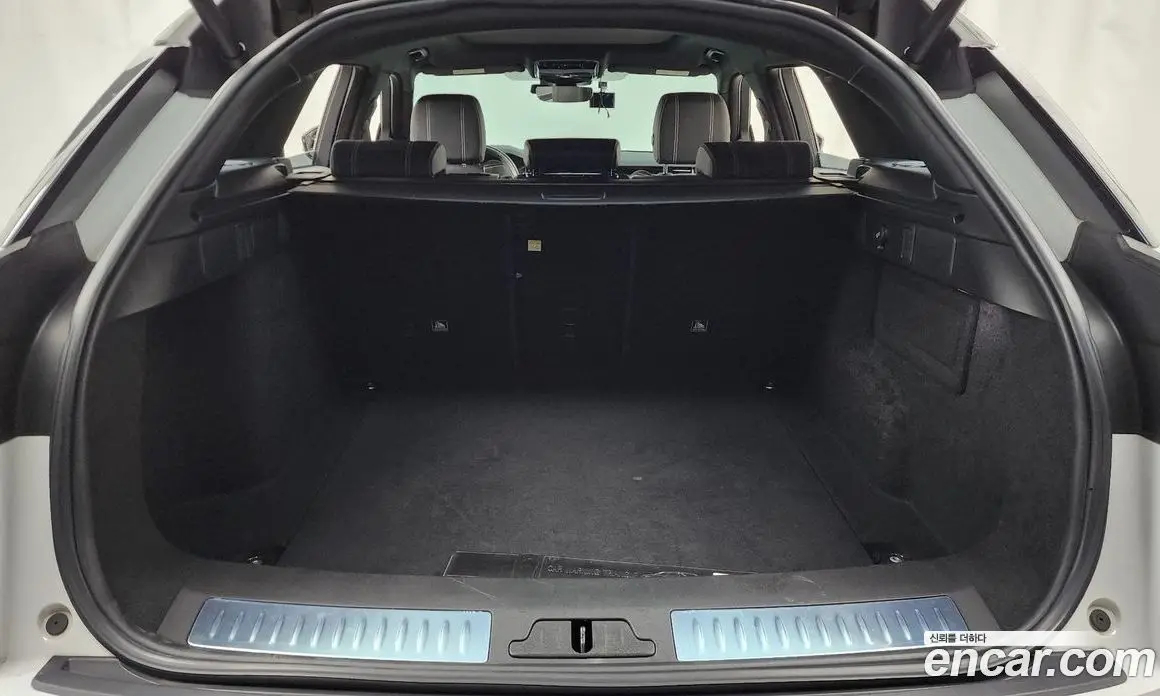 Land Rover Range Rover Velar 2018 3.0 автомат (гидро), фото 26