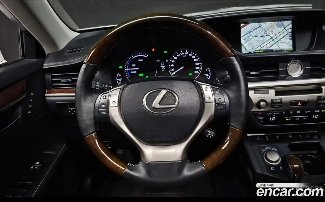 Lexus ES 2013 2.5 автомат (гидро), фото 13