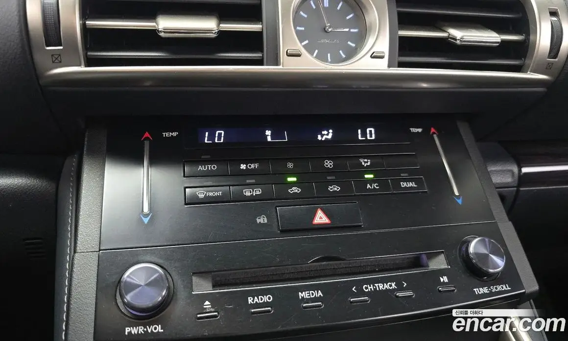 Lexus IS 2013 2.5 автомат (гидро), фото 18