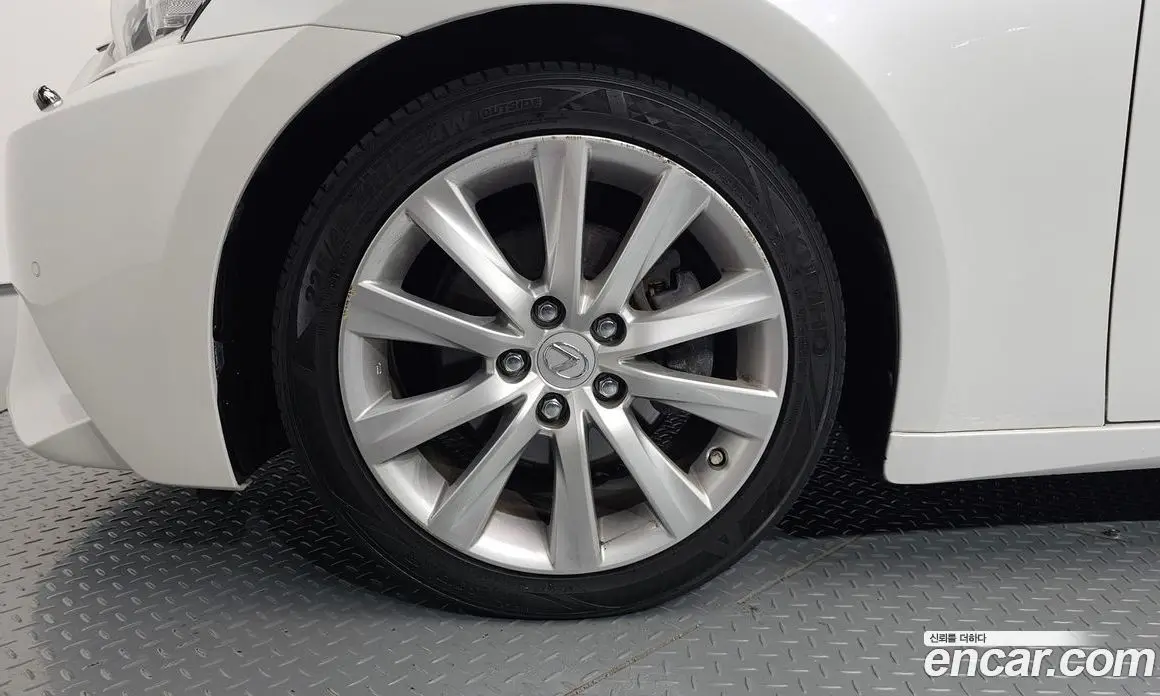 Lexus IS 2013 2.5 автомат (гидро), фото 5