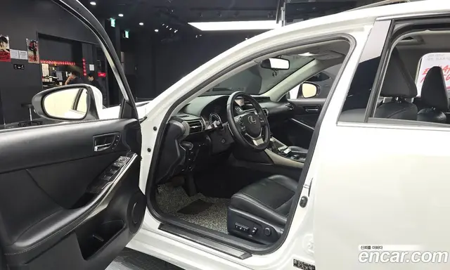 Lexus IS 2013 2.5 автомат (гидро), миниатюра 10