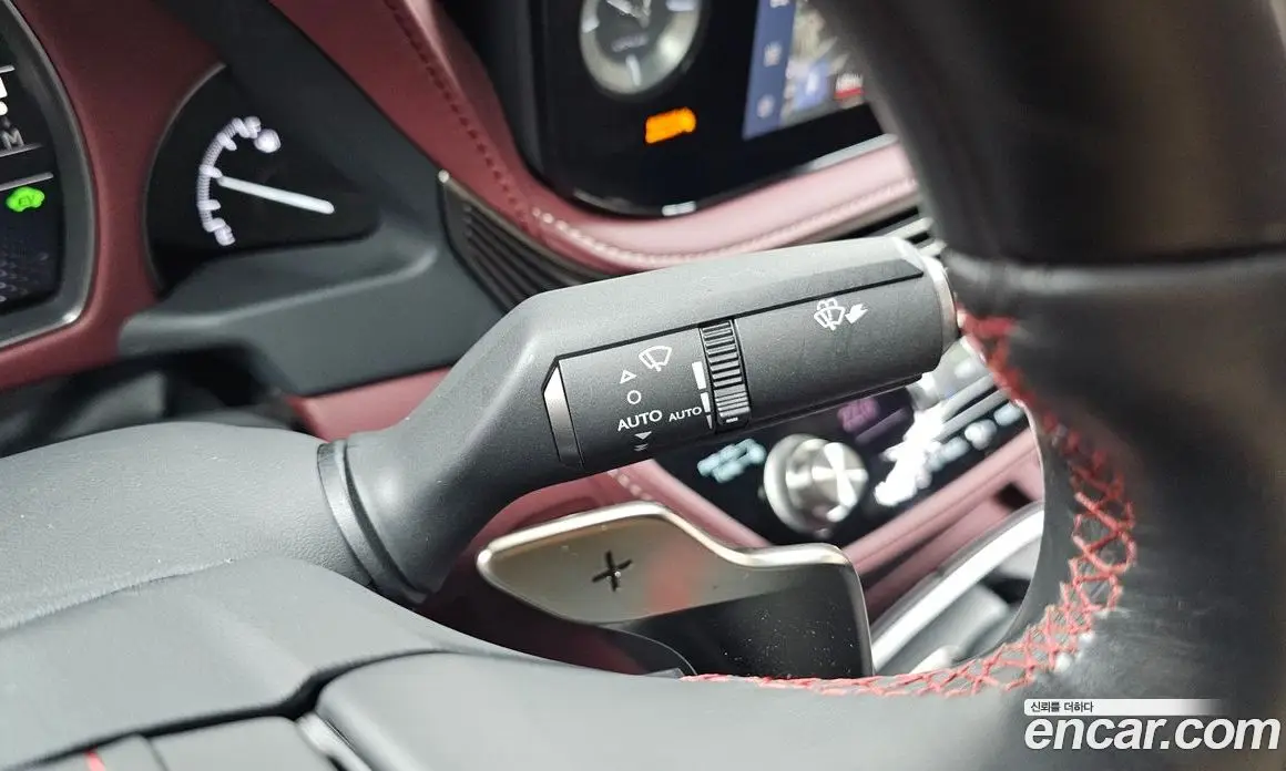 Lexus LS 2023 3.5 автомат (гидро), фото 25