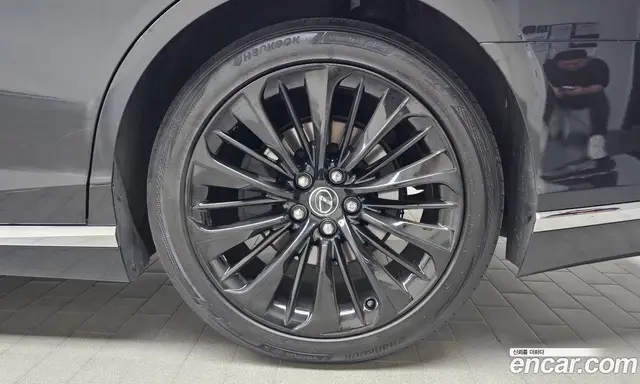 Lexus LS 2023 3.5 автомат (гидро), миниатюра 6