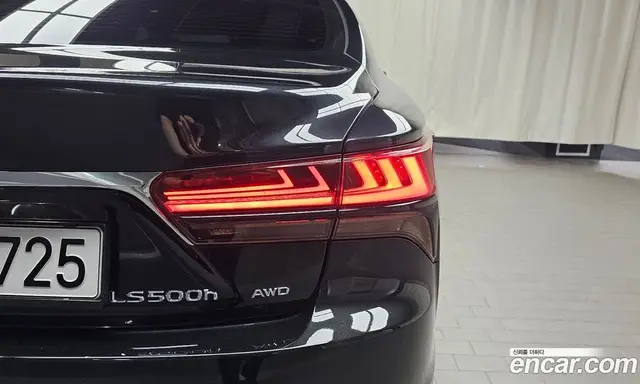 Lexus LS 2023 3.5 автомат (гидро), миниатюра 8