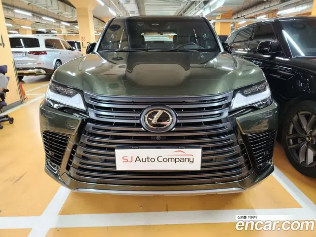 Lexus LX, 2025, 4 000 км