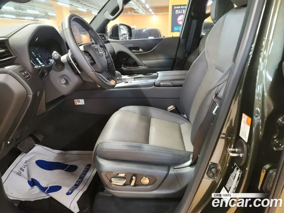 Lexus LX 2025 3.4 автомат (гидро), фото 12