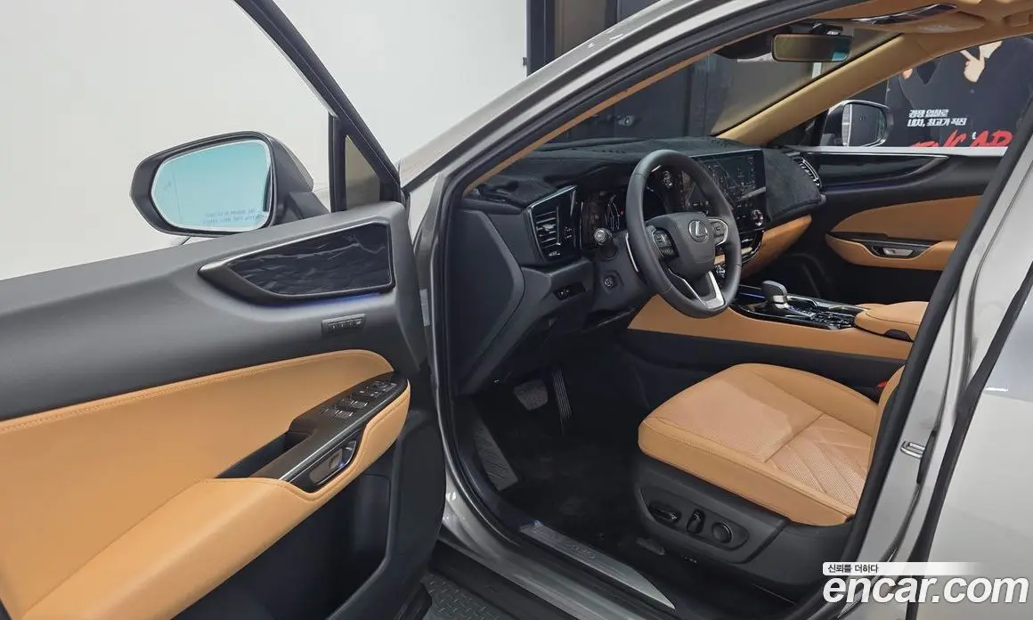 Lexus NX 2025 2.5 автомат (гидро), фото 13
