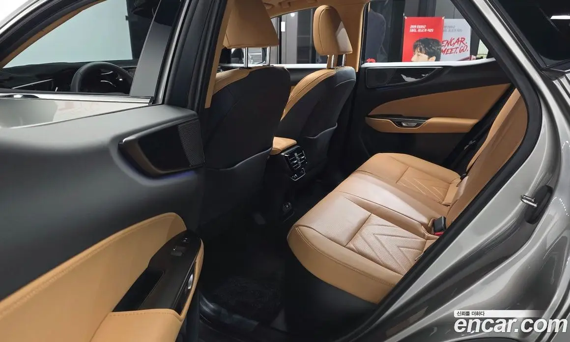 Lexus NX 2025 2.5 автомат (гидро), фото 16