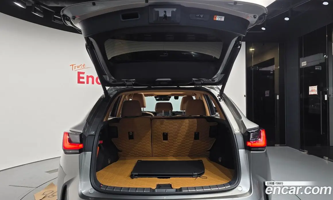 Lexus NX 2025 2.5 автомат (гидро), фото 26