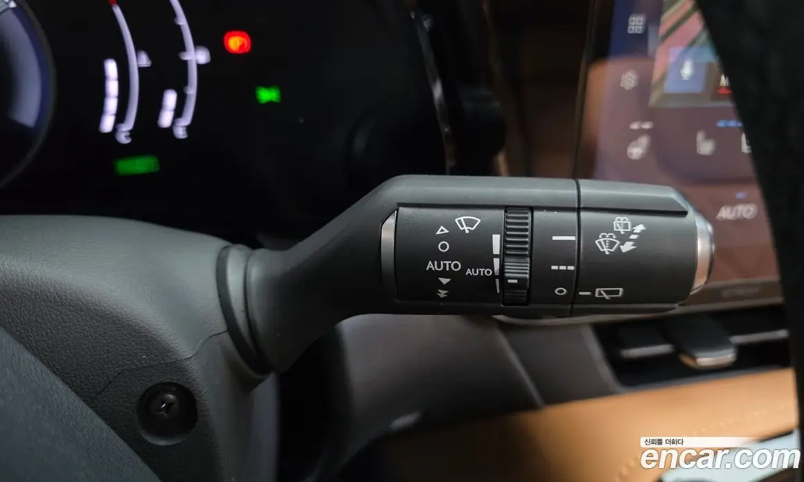 Lexus NX 2025 2.5 автомат (гидро), фото 30